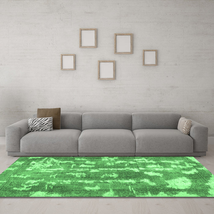 Machine Washable Abstract Emerald Green Contemporary Area Rugs in a Living Room,, wshcon770emgrn