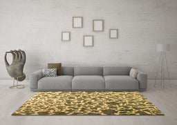 Machine Washable Abstract Brown Contemporary Rug in a Living Room,, wshcon771brn