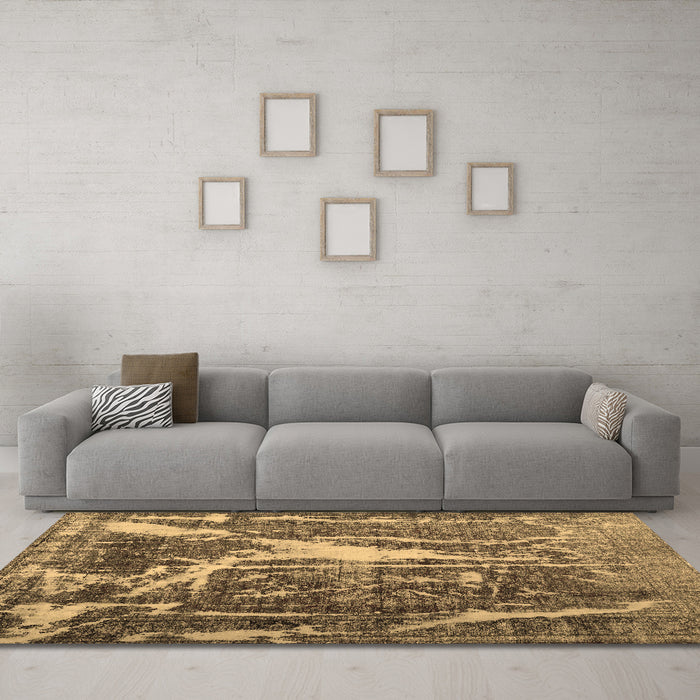 Machine Washable Abstract Brown Contemporary Rug in a Living Room,, wshcon778brn