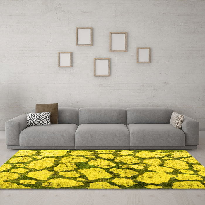 Machine Washable Abstract Yellow Contemporary Rug in a Living Room, wshcon779yw