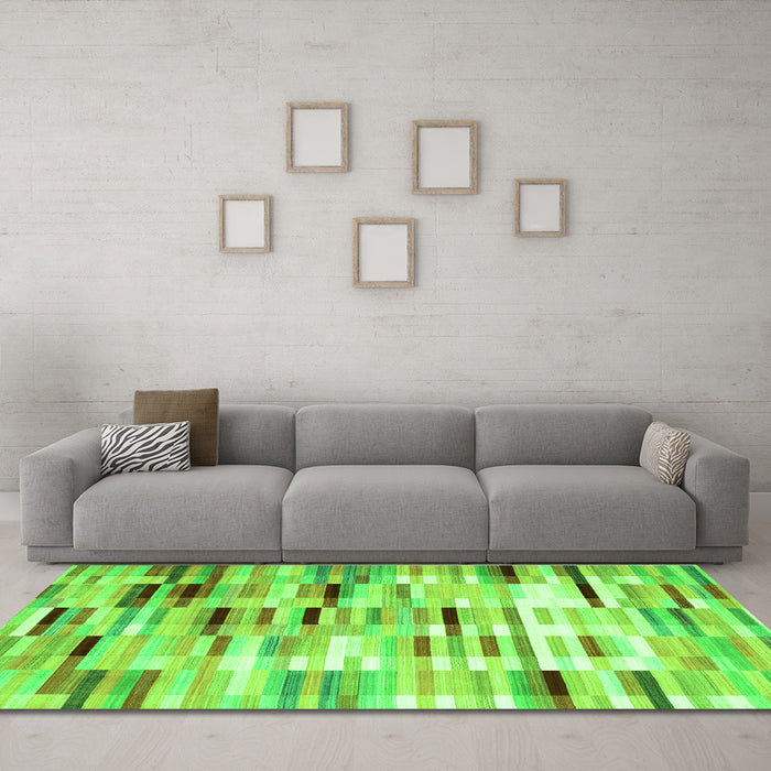 Machine Washable Abstract Green Contemporary Area Rugs in a Living Room,, wshcon783grn