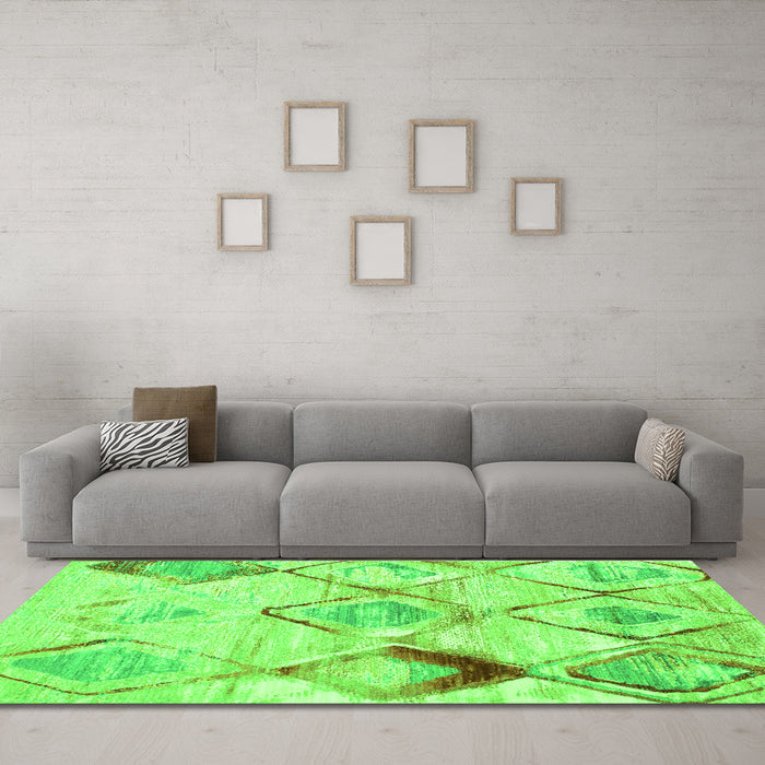 Machine Washable Abstract Green Contemporary Area Rugs in a Living Room,, wshcon784grn