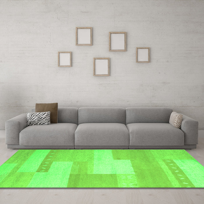 Machine Washable Abstract Green Contemporary Area Rugs in a Living Room,, wshcon788grn