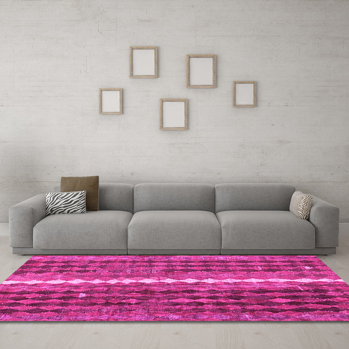 Machine Washable Oriental Pink Traditional Rug in a Living Room, wshcon793pnk