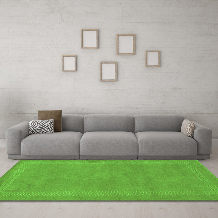 Machine Washable Abstract Green Contemporary Area Rugs in a Living Room,, wshcon797grn