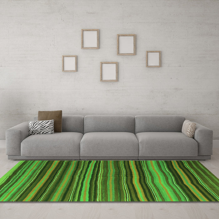 Machine Washable Southwestern Green Country Area Rugs in a Living Room,, wshcon798grn