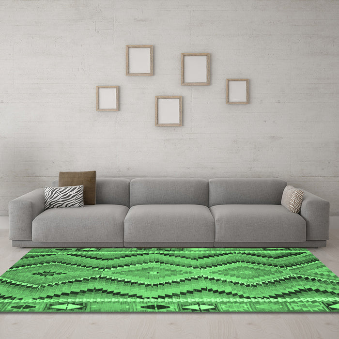 Machine Washable Southwestern Emerald Green Country Area Rugs in a Living Room,, wshcon799emgrn