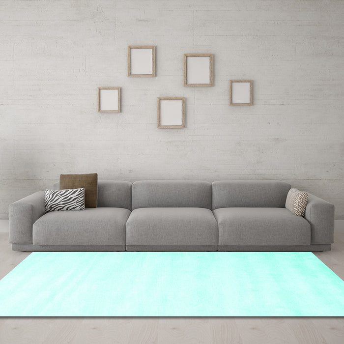 Machine Washable Solid Turquoise Modern Area Rugs in a Living Room,, wshcon7turq