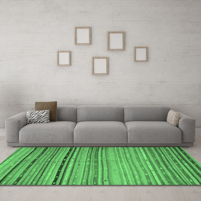 Machine Washable Southwestern Emerald Green Country Area Rugs in a Living Room,, wshcon800emgrn