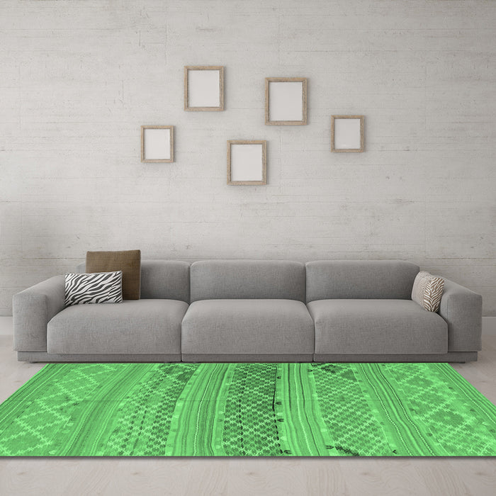 Machine Washable Southwestern Emerald Green Country Area Rugs in a Living Room,, wshcon803emgrn