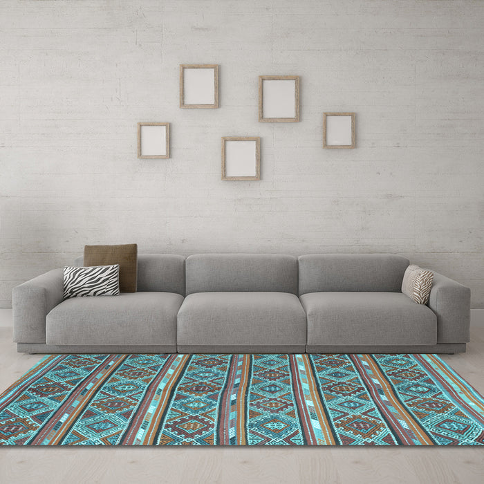 Machine Washable Oriental Light Blue Traditional Rug in a Living Room, wshcon806lblu