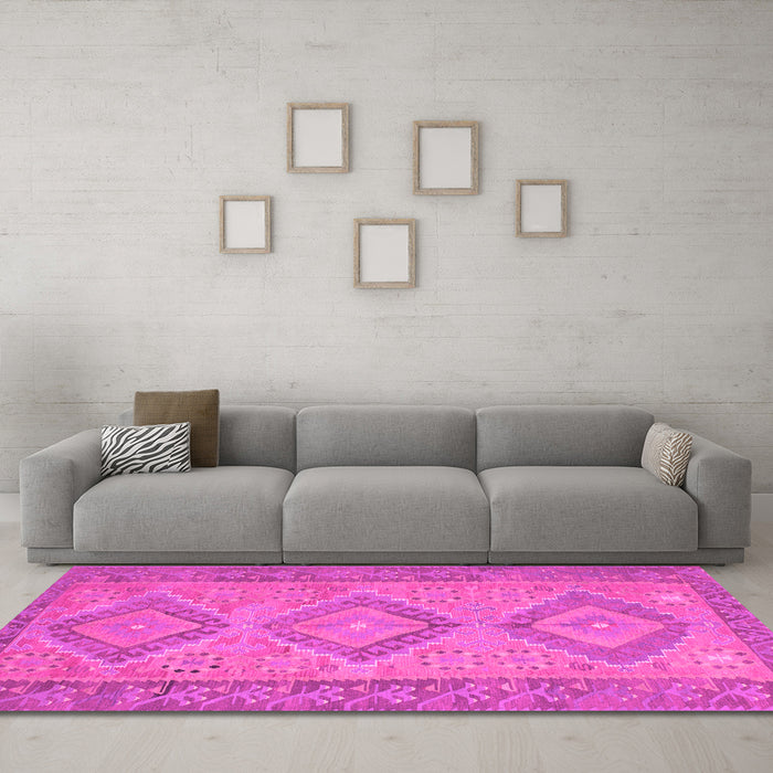 Machine Washable Oriental Pink Traditional Rug in a Living Room, wshcon809pnk