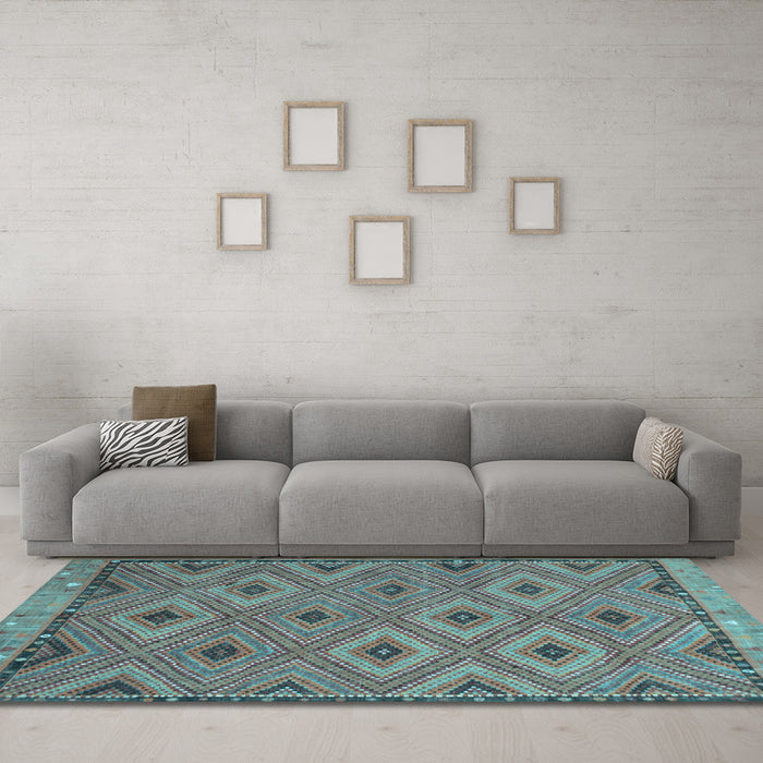 Machine Washable Oriental Light Blue Traditional Rug in a Living Room, wshcon811lblu
