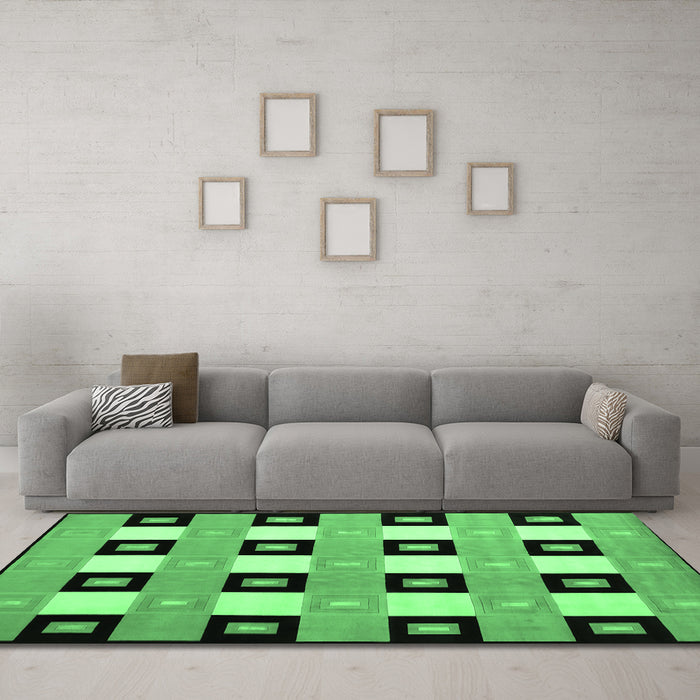 Machine Washable Checkered Emerald Green Modern Area Rugs in a Living Room,, wshcon813emgrn