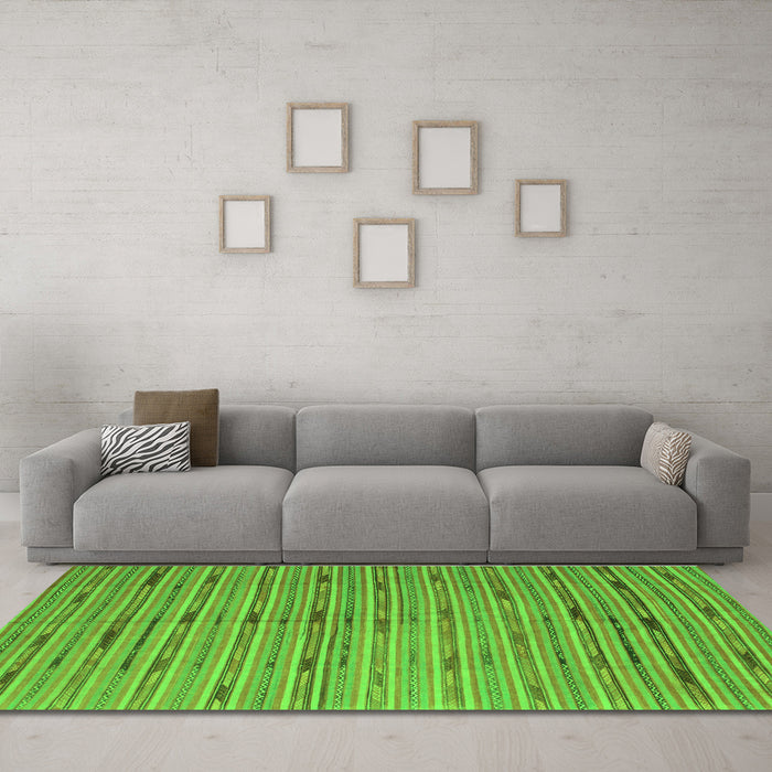 Machine Washable Southwestern Green Country Area Rugs in a Living Room,, wshcon814grn