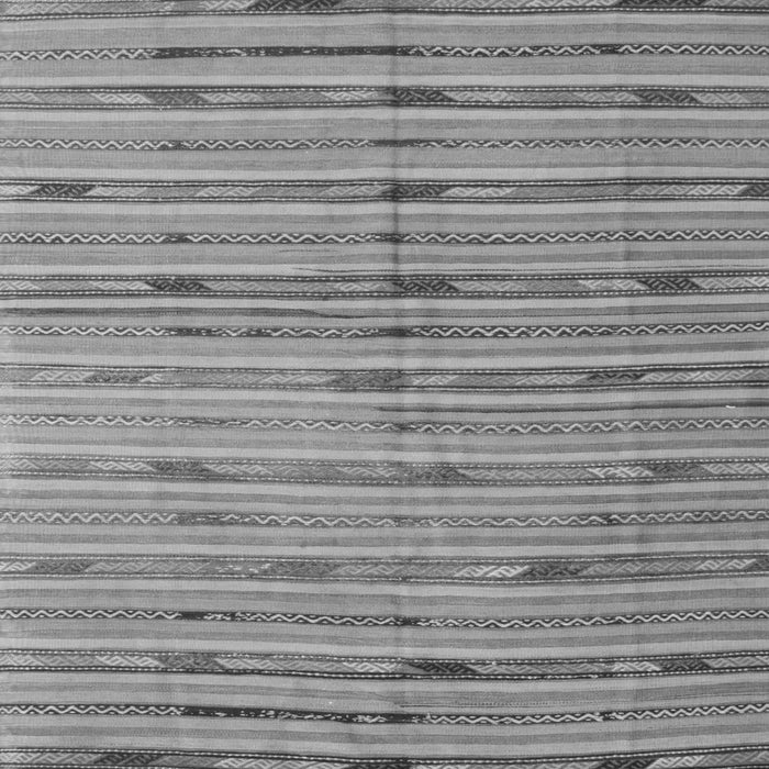 Serging Thickness of Machine Washable Southwestern Gray Country Rug, wshcon814gry