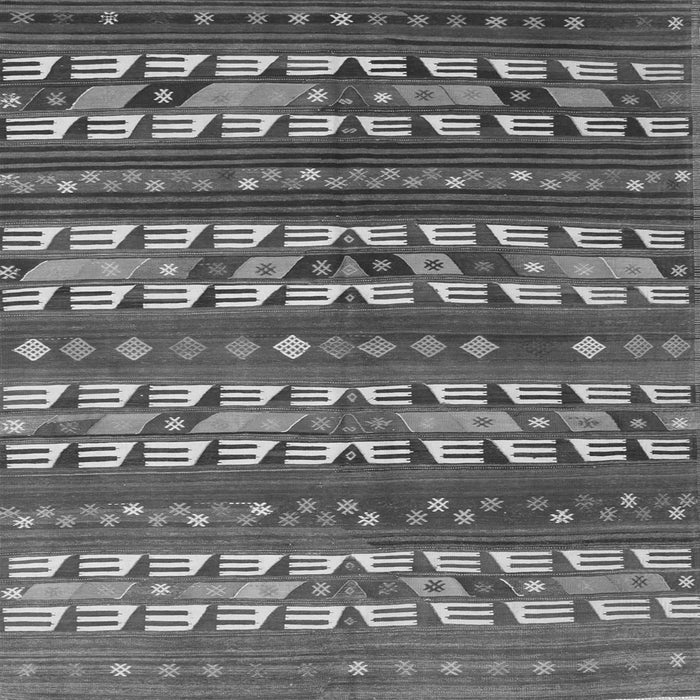 Serging Thickness of Southwestern Gray Country Rug, con815gry