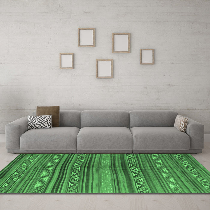 Machine Washable Southwestern Emerald Green Country Area Rugs in a Living Room,, wshcon816emgrn