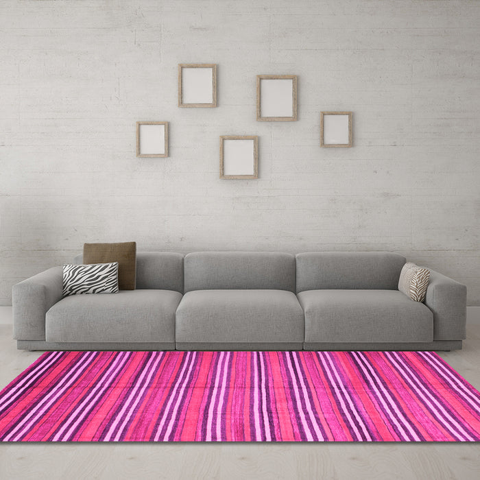 Machine Washable Oriental Pink Traditional Rug in a Living Room, wshcon817pnk