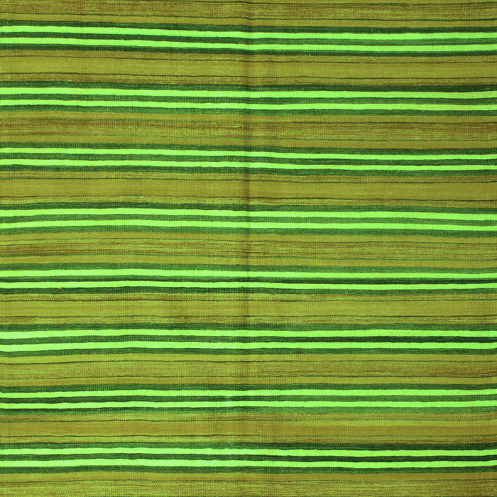 Serging Thickness of Machine Washable Oriental Green Traditional Area Rugs, wshcon817grn