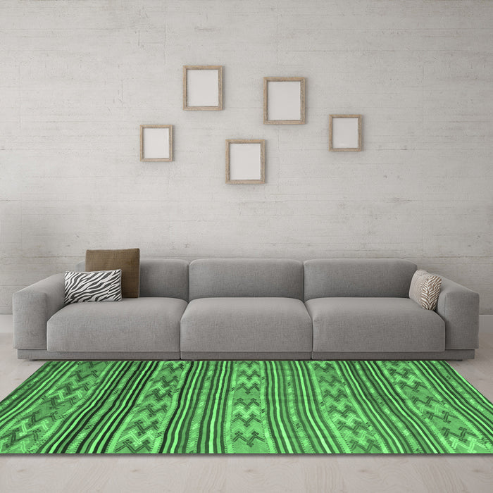 Machine Washable Southwestern Emerald Green Country Area Rugs in a Living Room,, wshcon819emgrn