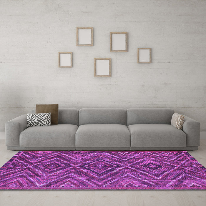 Machine Washable Oriental Purple Traditional Area Rugs in a Living Room, wshcon820pur
