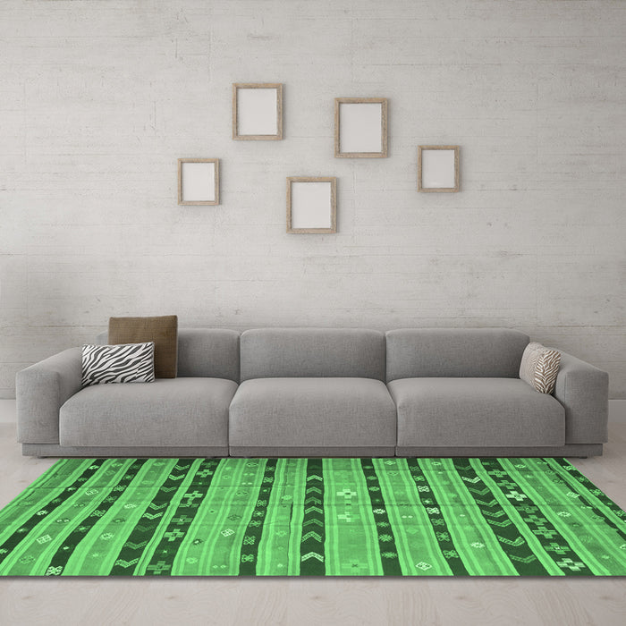 Machine Washable Southwestern Emerald Green Country Area Rugs in a Living Room,, wshcon822emgrn