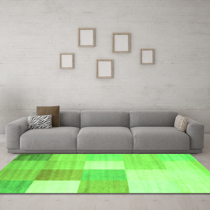Machine Washable Checkered Green Modern Area Rugs in a Living Room,, wshcon824grn