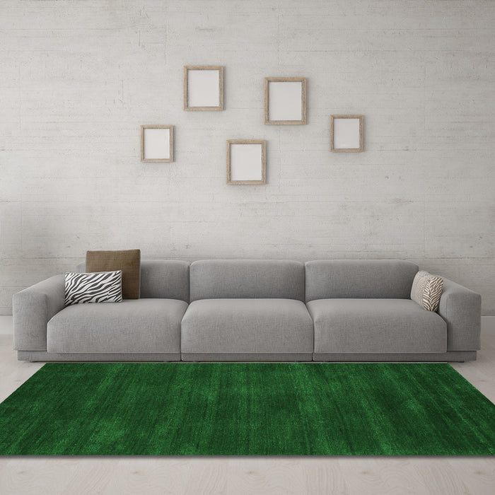 Machine Washable Abstract Green Contemporary Area Rugs in a Living Room,, wshcon82grn