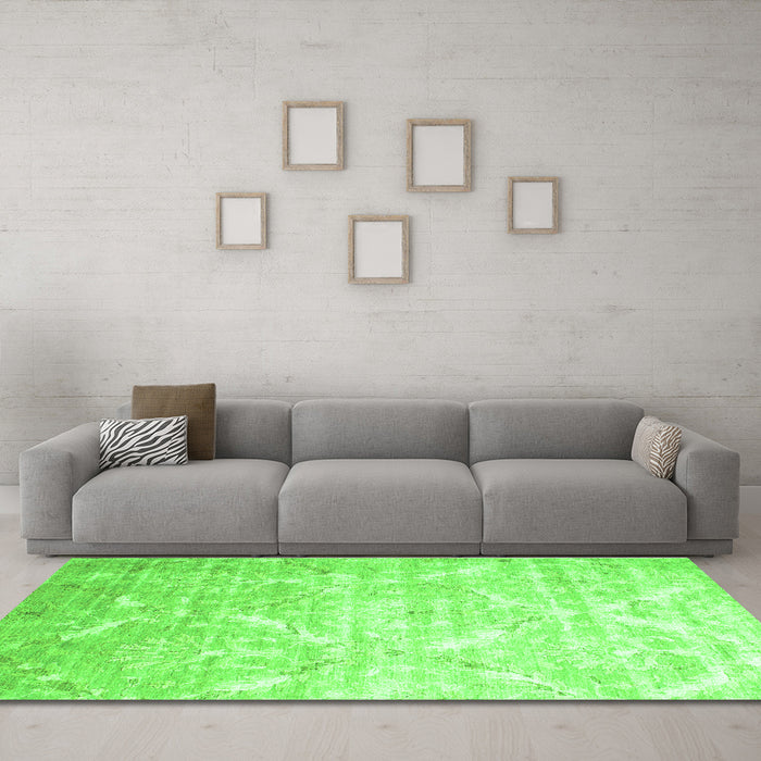 Machine Washable Abstract Green Contemporary Area Rugs in a Living Room,, wshcon830grn