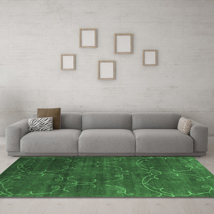 Machine Washable Abstract Emerald Green Contemporary Area Rugs in a Living Room,, wshcon831emgrn