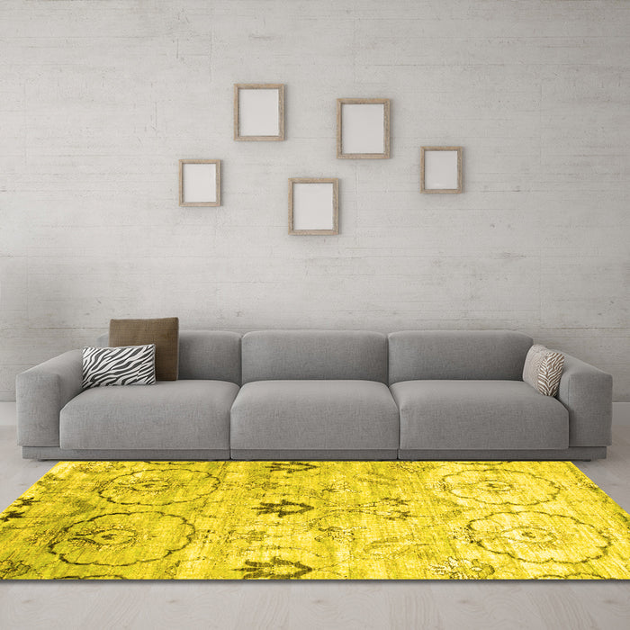 Machine Washable Abstract Yellow Contemporary Rug in a Living Room, wshcon833yw