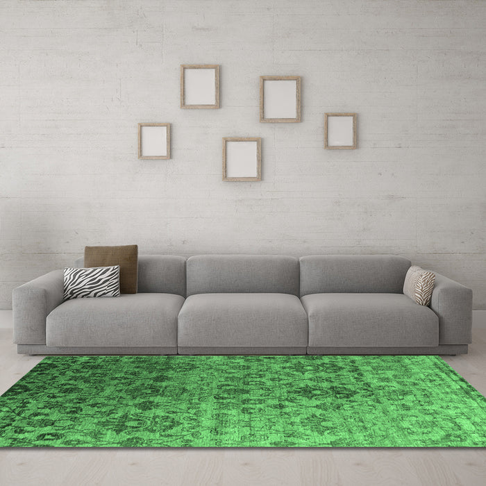 Machine Washable Abstract Emerald Green Contemporary Area Rugs in a Living Room,, wshcon834emgrn