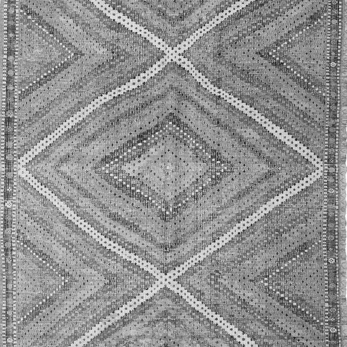 Serging Thickness of Machine Washable Southwestern Gray Country Rug, wshcon843gry