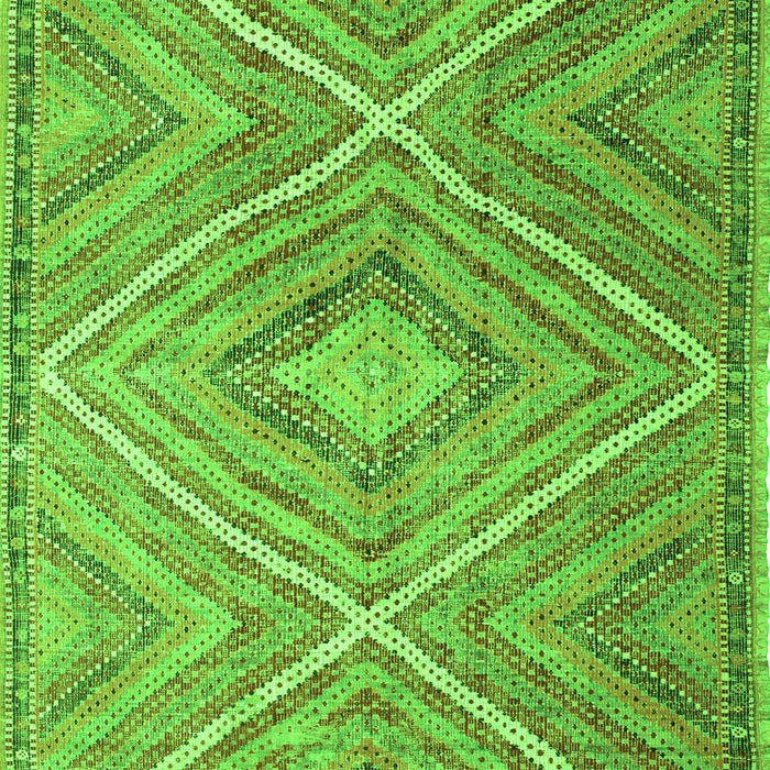 Serging Thickness of Machine Washable Southwestern Green Country Area Rugs, wshcon843grn