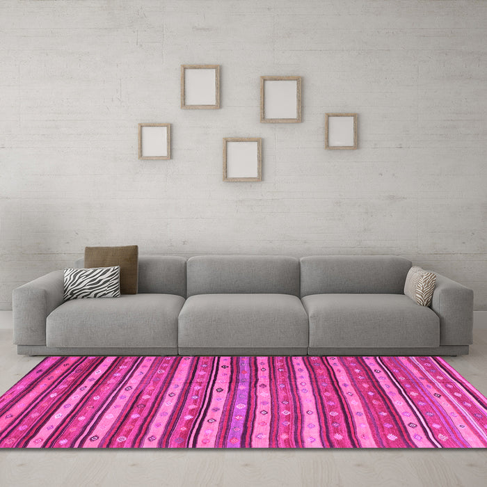 Machine Washable Oriental Pink Traditional Rug in a Living Room, wshcon847pnk