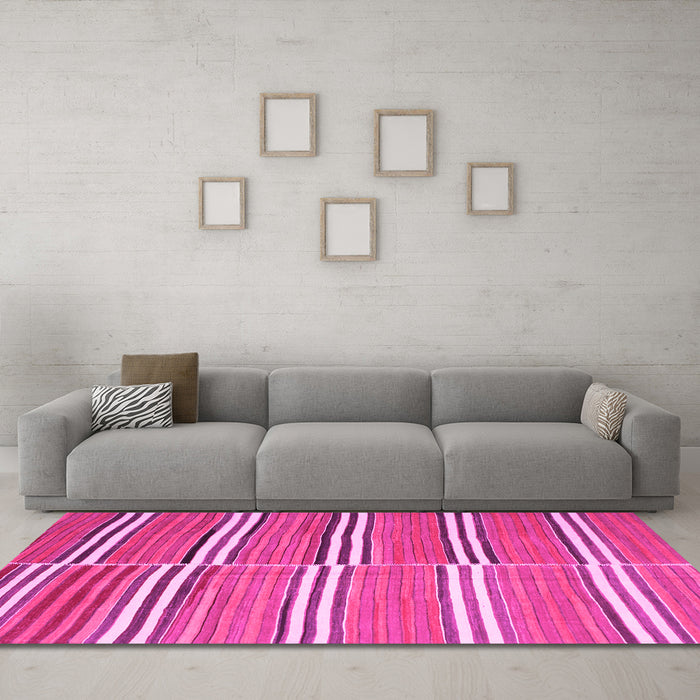 Machine Washable Oriental Pink Traditional Rug in a Living Room, wshcon849pnk