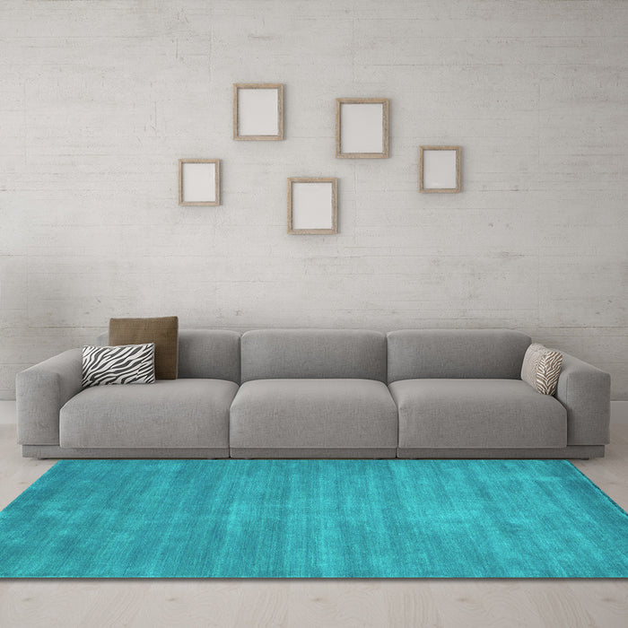 Machine Washable Abstract Turquoise Contemporary Area Rugs in a Living Room,, wshcon84turq