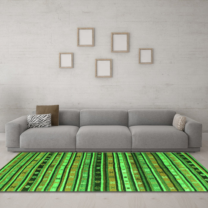 Machine Washable Southwestern Green Country Area Rugs in a Living Room,, wshcon858grn