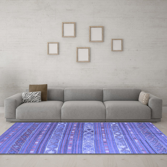 Machine Washable Oriental Blue Traditional Rug in a Living Room, wshcon862blu