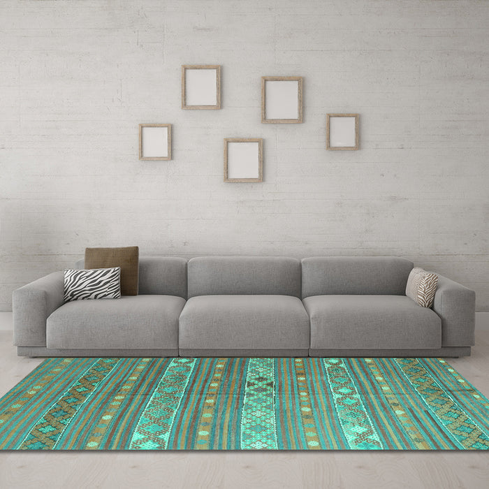 Machine Washable Oriental Turquoise Traditional Area Rugs in a Living Room,, wshcon862turq