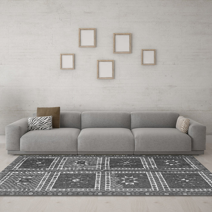 Machine Washable Abstract Gray Contemporary Rug in a Living Room,, wshcon863gry