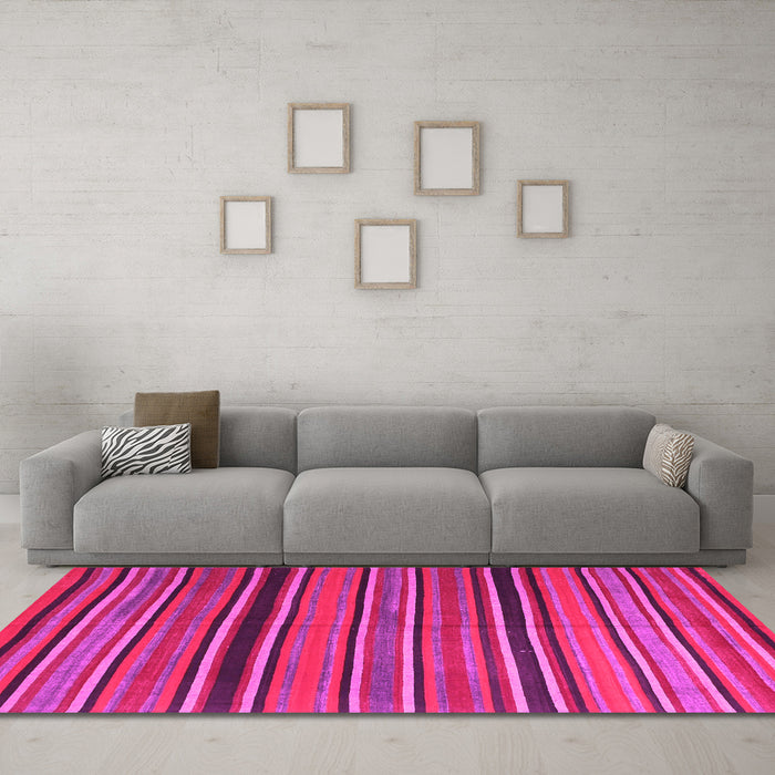 Machine Washable Oriental Pink Traditional Rug in a Living Room, wshcon866pnk