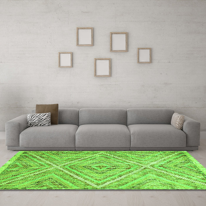 Machine Washable Abstract Green Contemporary Area Rugs in a Living Room,, wshcon870grn