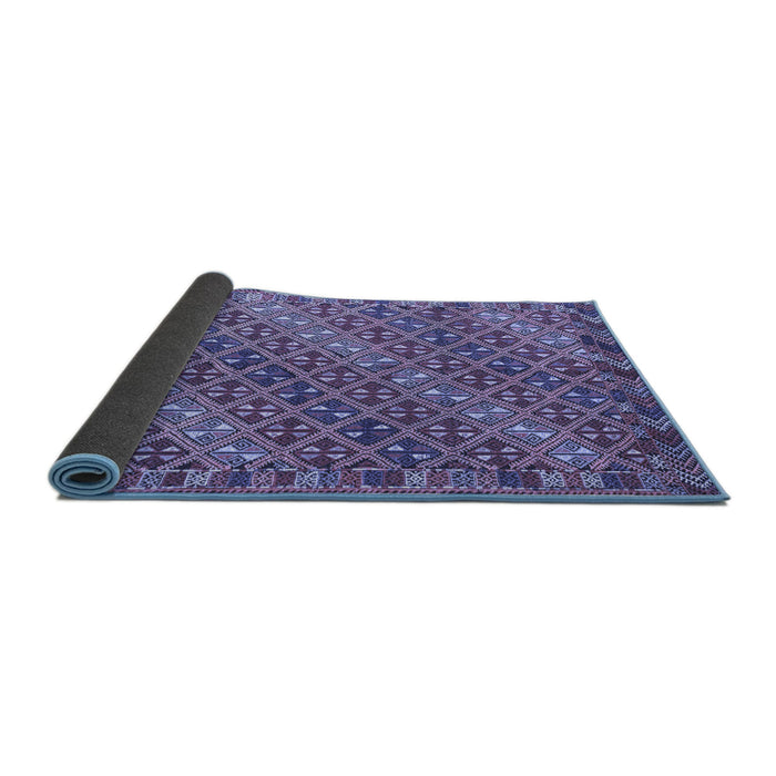 Sideview of Oriental Blue Traditional Rug, con872blu