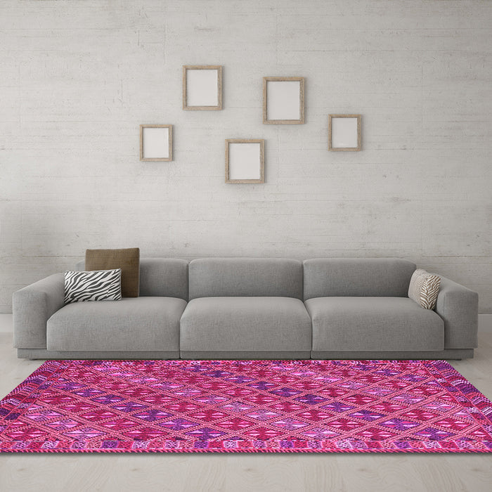 Machine Washable Oriental Pink Traditional Rug in a Living Room, wshcon872pnk