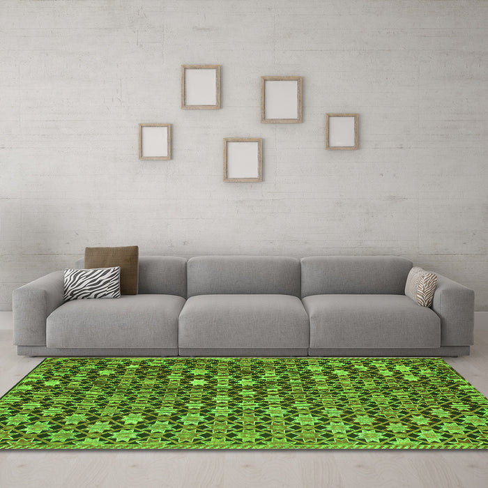Machine Washable Abstract Green Contemporary Area Rugs in a Living Room,, wshcon877grn
