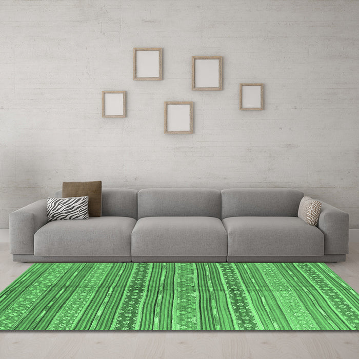Machine Washable Abstract Emerald Green Contemporary Area Rugs in a Living Room,, wshcon878emgrn