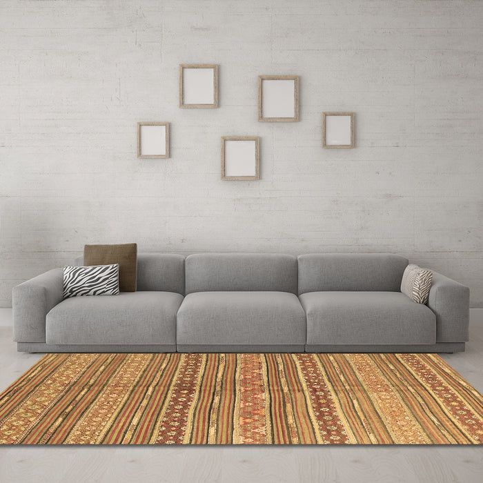 Machine Washable Abstract Brown Contemporary Rug in a Living Room,, wshcon878brn