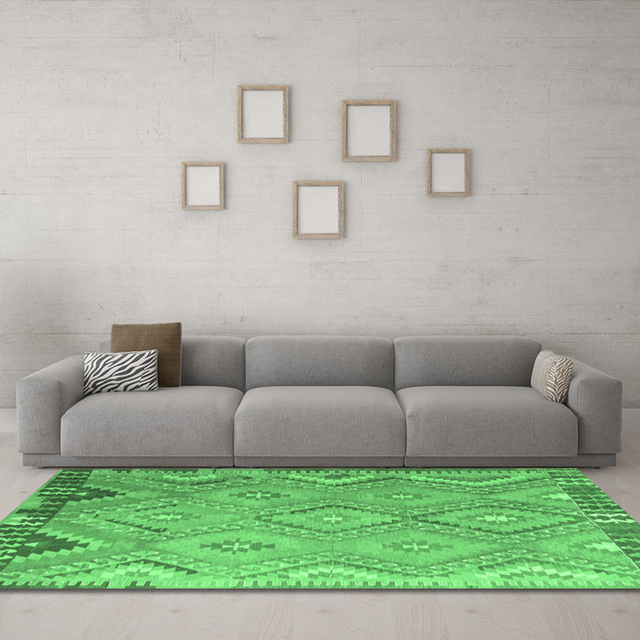 Machine Washable Southwestern Emerald Green Country Area Rugs in a Living Room,, wshcon879emgrn